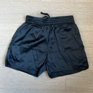 SKIMS SPORTS UTILITY BLACK SHORTS ONYX XXS